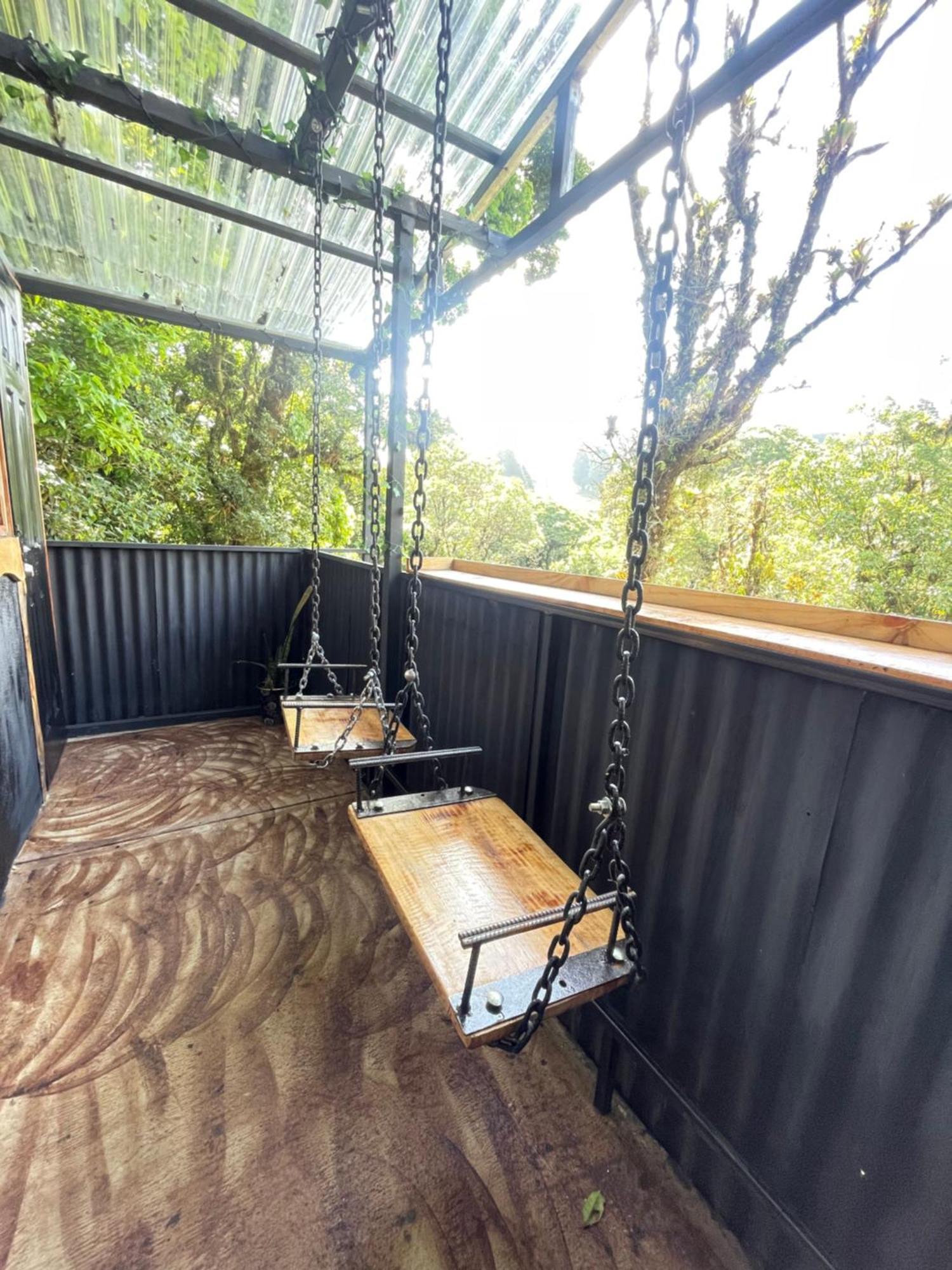Poas Volcano Observatory Lodge & Glamping Poasito Ruang foto