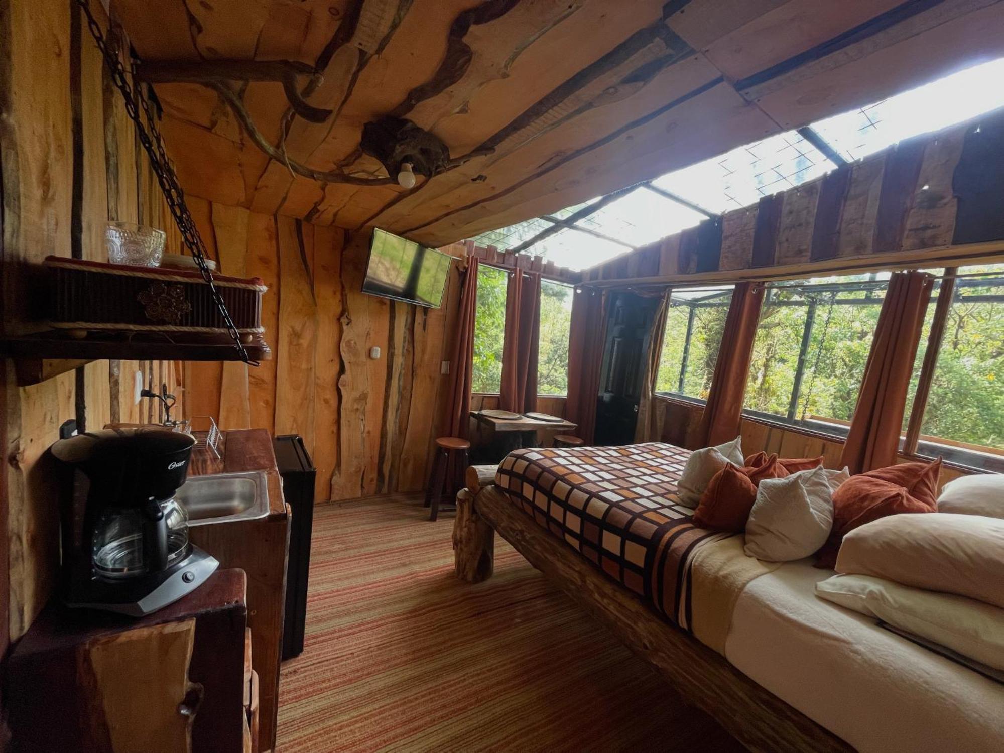 Poas Volcano Observatory Lodge & Glamping Poasito Bagian luar foto